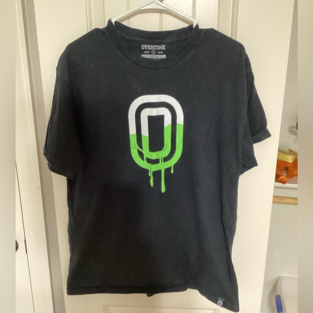 Overtime Slime men’s large tshirt
